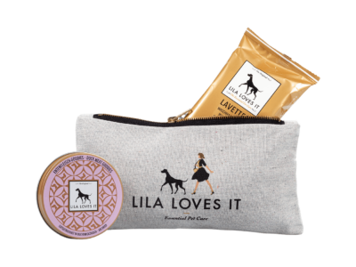 Kleine Tasche für Hundehalter mit Leckerlies und Lafetten von Lila loves it